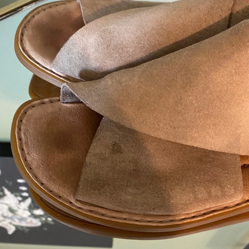 Born Women's Cream Sandals - Picture 6 of 10